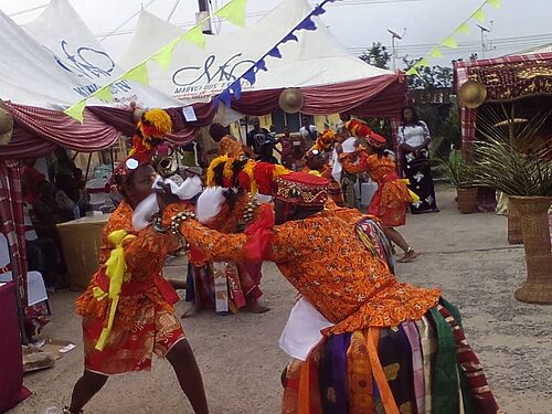 Abara Acrobatic Dance