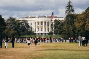 crowds visiting the iconic white house